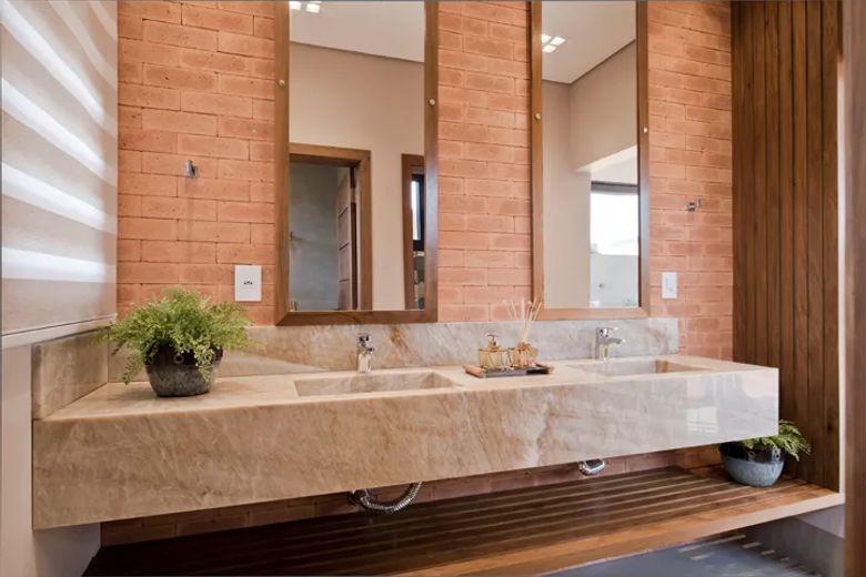Arquitetura de interiores em Rio Brilhante MS - Juliana Saraiva Cozinha gourmet planejada de residência de alto padrão, arquitetura de interiores em Rio Brilhante MS